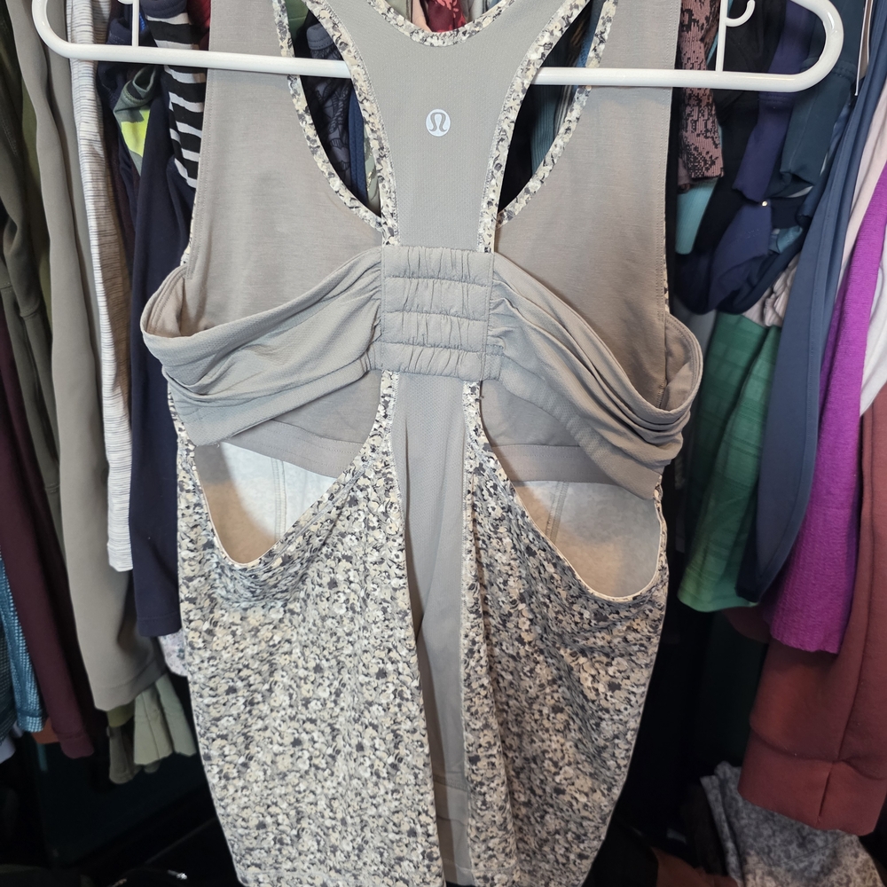 Lululemon Athletica Gray and Cream Tank Top